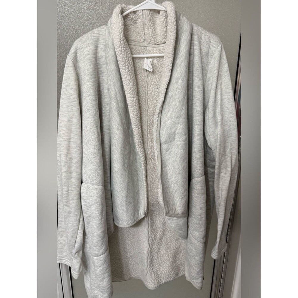 LIVI by Lane Bryant Cardigan 22/24
